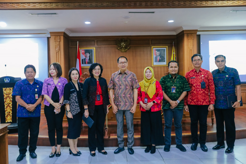 Badung Ditetapkan Sebagai Kabupaten IHK, Wabup Suiasa Pimpin Rakor HLM TPID